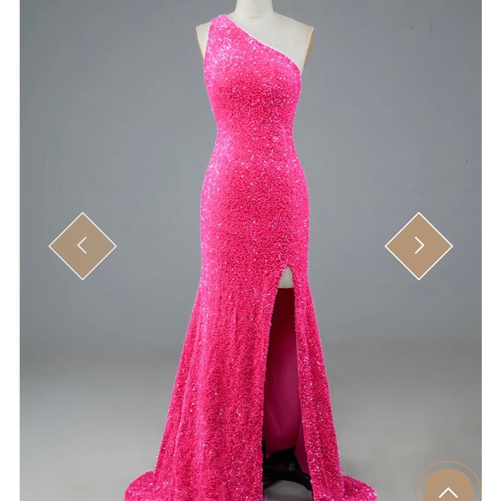 NWT Berlinnova Mermaid sequin dress. Hot pink. Size 2